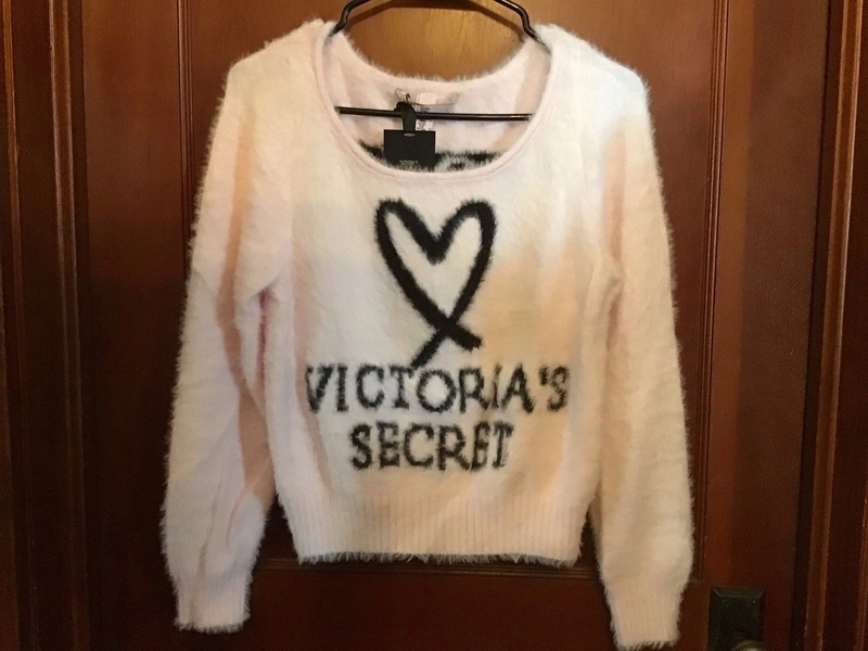 Victoria Secret Fashion Show 2018 Pink Fuzzy Sweater XS