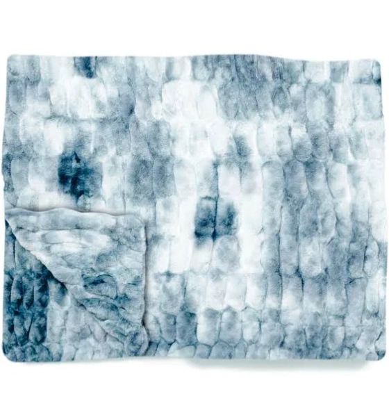 Lola Blankets Malibu Blue Life-Changing Softness Blankets
