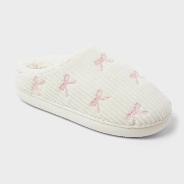 Women's Shona Scuff Slippers - Wild Fable™ Cream S