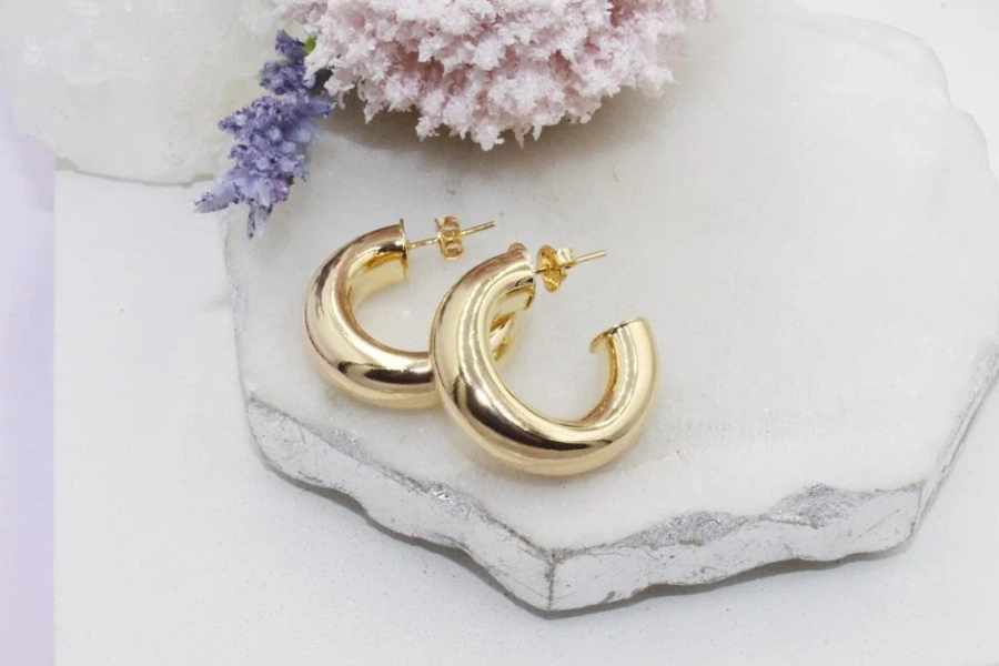 18K Gold Filled Chunky Hoop Earrings - 30MM