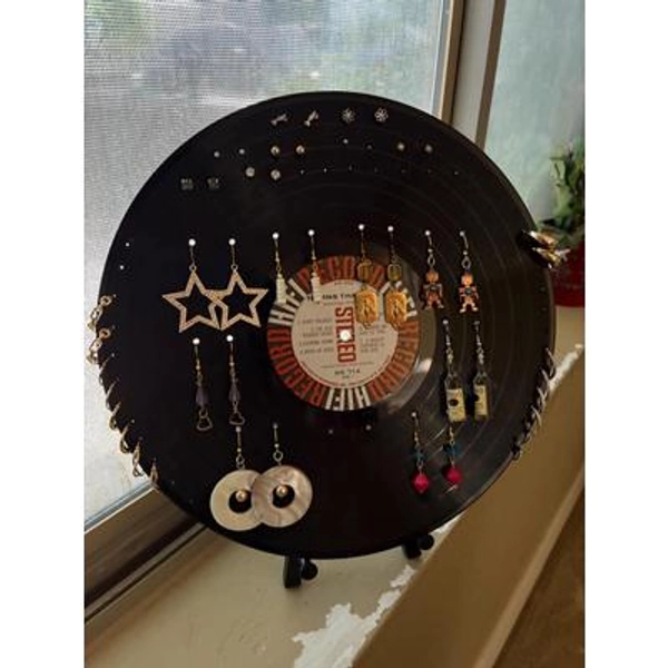 Vinyl revord earring holder, custom earring holder, random record design