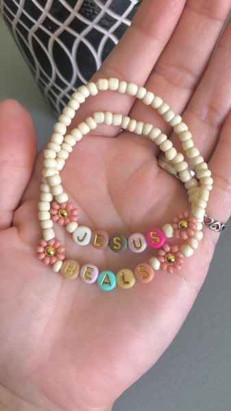 Jesus heals bracelet | Jesus bracelets | Religious bracelets | Christian women’s bracelets | Christian women’s jewelry |