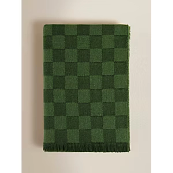 Green Checkerboard Knitted Throw – 150 x 120cm