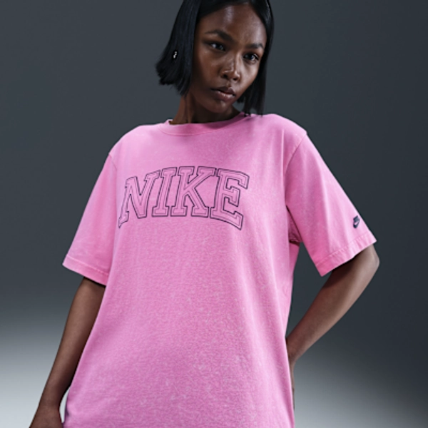 Nike Sportswear Classics Women's Loose T-Shirt - Playful Pink - Size XS