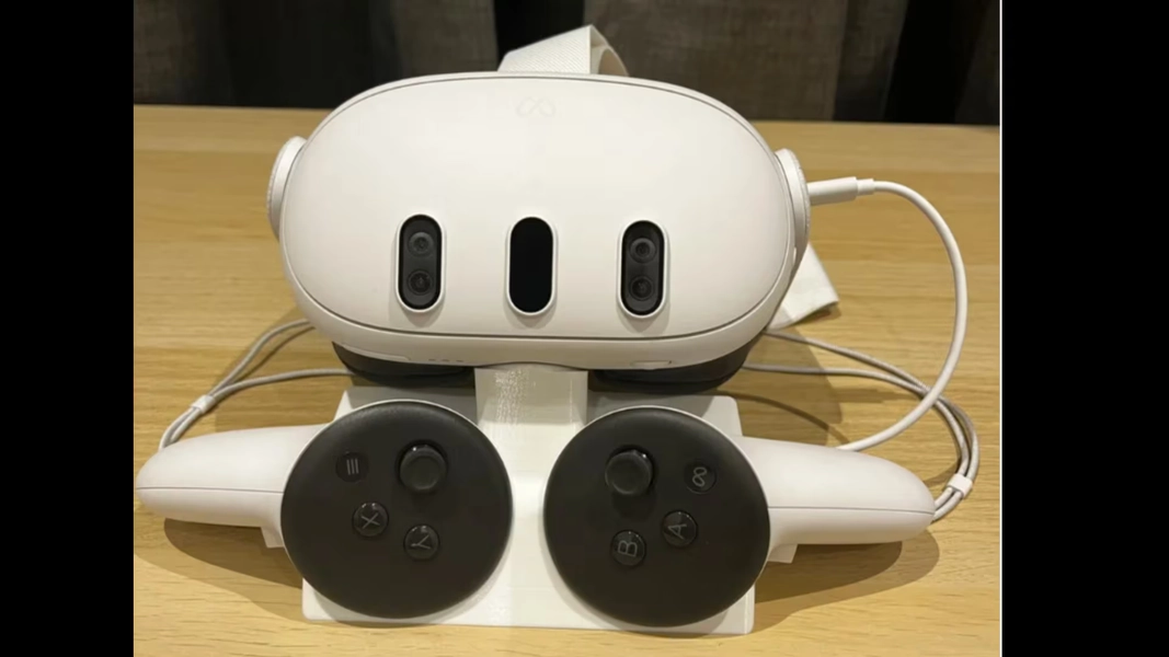 VR Oasis: Elegance Stand for Quest 3 Headset
