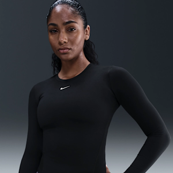 Nike One Fitted Women's Dri-FIT Long-Sleeve Top