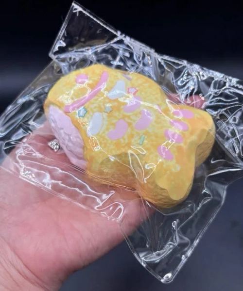 Cute New Large Taiyaki Taba Squishy Soft Strawberry