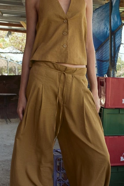 PLEATED WIDE LEG PANTS