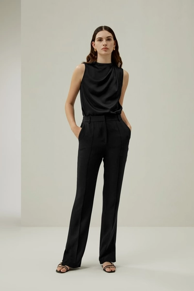 Pantalon droit avec fente latérale