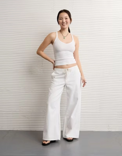 AE Dreamy Drape Strigid Low-Rise Baggy Ultra-Wide Leg Jean