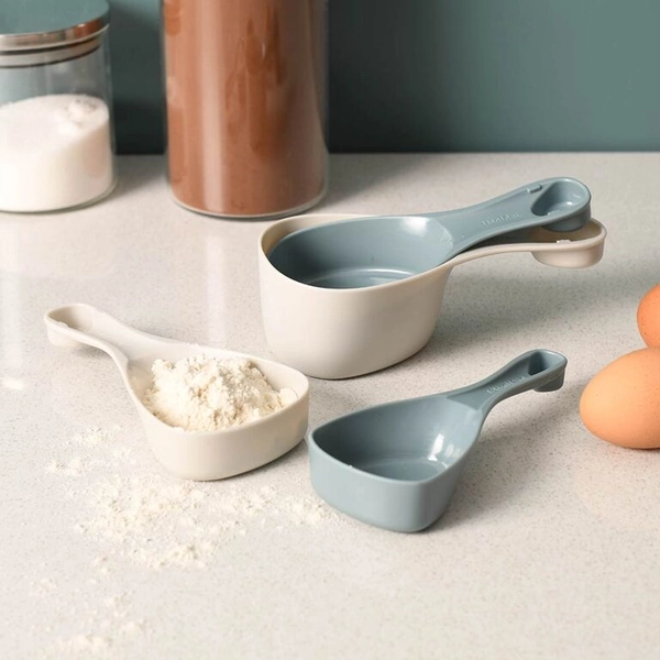 Measuring Cups  4 Piece