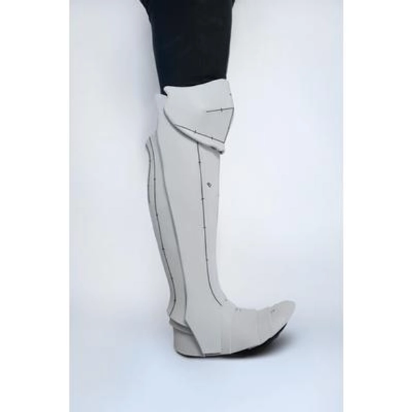 Medieval leg armor pattern + guide - A4 and US letter - Instant digital download