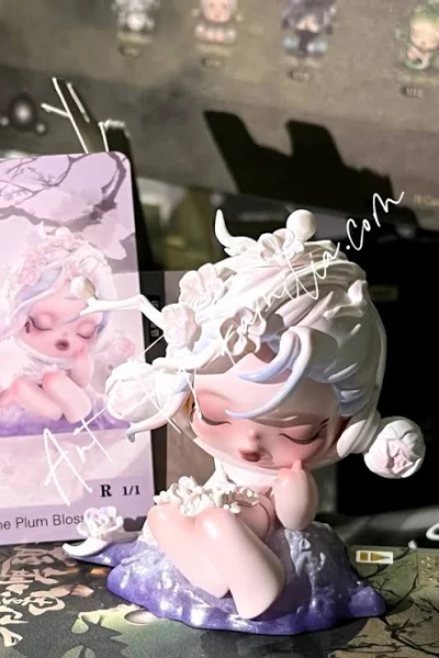 POP MART Skullpanda The Ink Plum Blossom Series The Plum Blossom(secret) - 梅