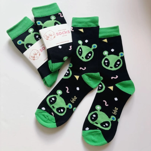 Alien Socks, Unisex Socks, Aftonsparv Socks, Cotton Socks, Kawaii Socks, Cutecore, Funny Socks - Etsy