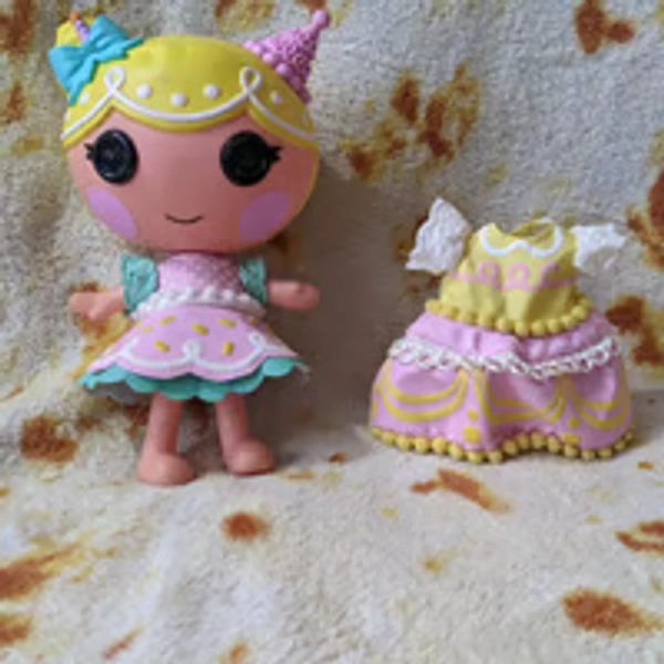 Lalaloopsy Wishes Slice O' Cake + outfit