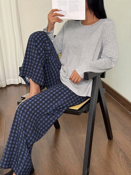 SHEIN Ensemble pyjama femme composé d'un Top à manches courtes col rond ample et d'un pantalon imprimé à carreaux. Ensemble de pyjama confortable et élégant, tenue de détente pour femmes, vêtements d'automne