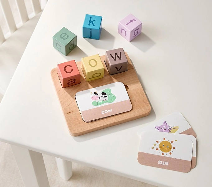 Learn To Toys: Spelling Toy with Blocks