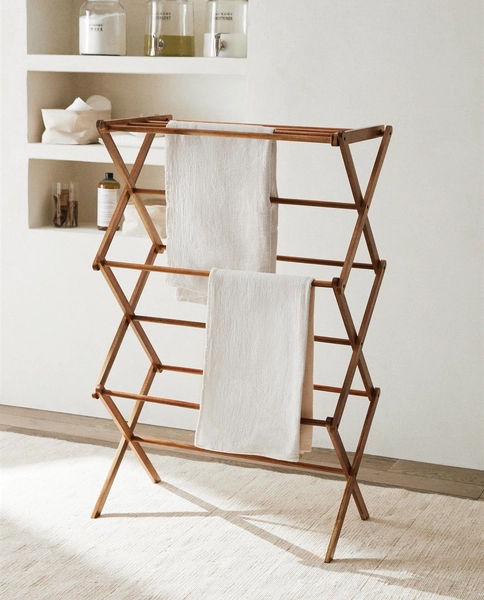 SÉCHOIR VERTICAL PLIABLE EN BOIS