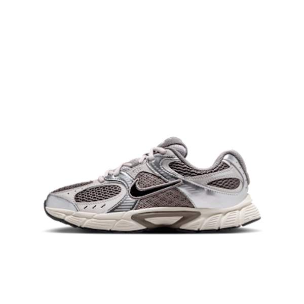 Nike V5 RNR Big Kids' Shoes
