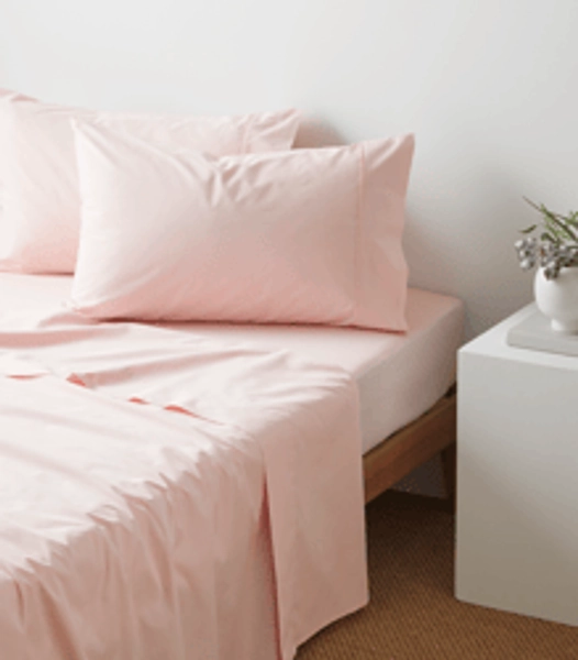 Australian Cotton 250 Thread Count Fitted Sheet - Pale Pink