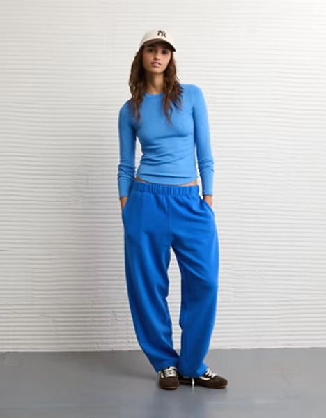 AE Everyday Luxe Barrel Sweatpant