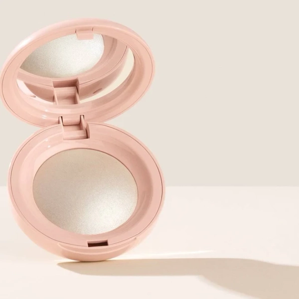 Rare Beauty Positive Light Silky Touch Highlighter