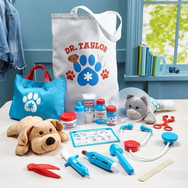 Personal Creations Personalized Melissa & Doug Examine and Treat Vet Set