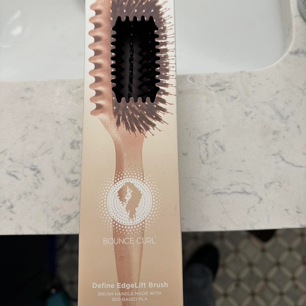 Bounce Curl Define EdgeLift Brush
I accidentally...