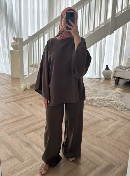 BROEKSET DARKBROWN – Saffiya's Collection
