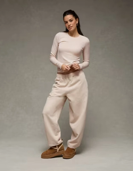 AE Long Sleeve Cozy Crew Neck T-Shirt