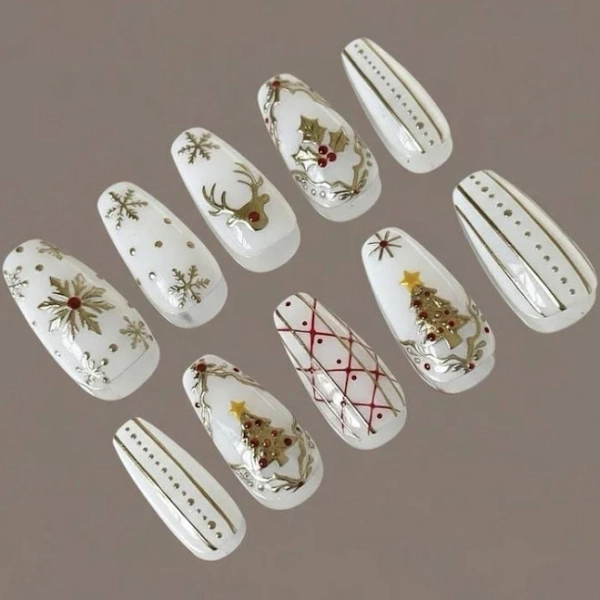 Elegant White Christmas Press On Nails, Gold And Ivory Holiday Nail Set with Reindeer Snowflake and Christmas Tree Accents, Minimalist Xmas Nail Art,