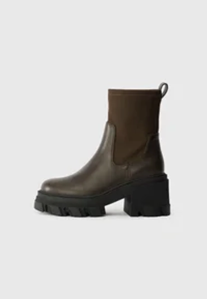 High Heel Stiefelette - dark brown