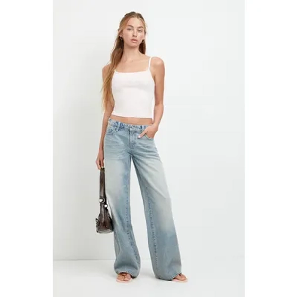 Women's Casey Low Rise Baggy Light Wash in Medium Indigo - Size 32