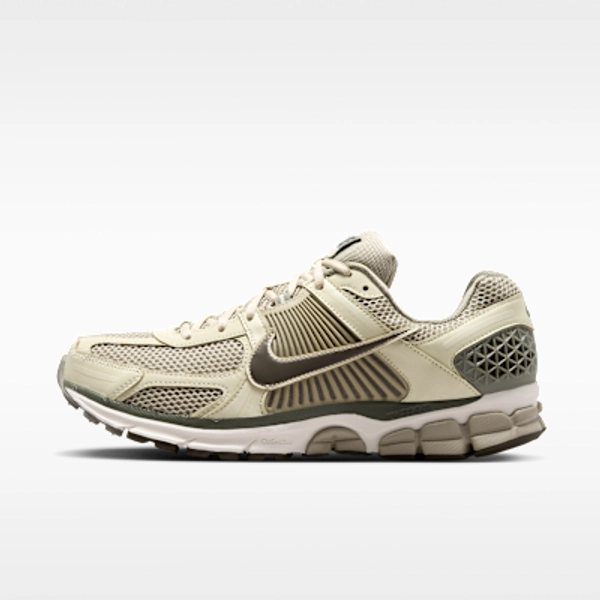 Nike Zoom Vomero 5 Men's Shoes