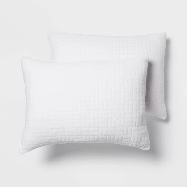 Standard/Queen Medium 2pk Plush Knit Bed Pillows White - Room Essentials™