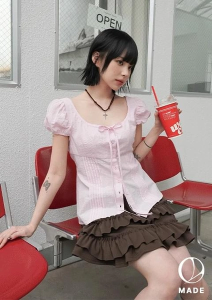 Chlorel Ribbon Puff Blouse