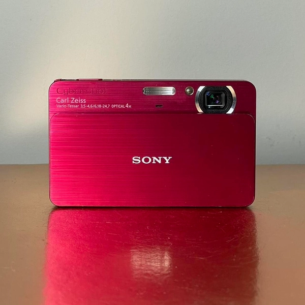 Sony CyberShot DSC-T700 in Red/Pink -...