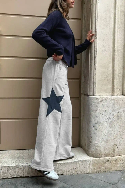 Wide-leg joggers with star