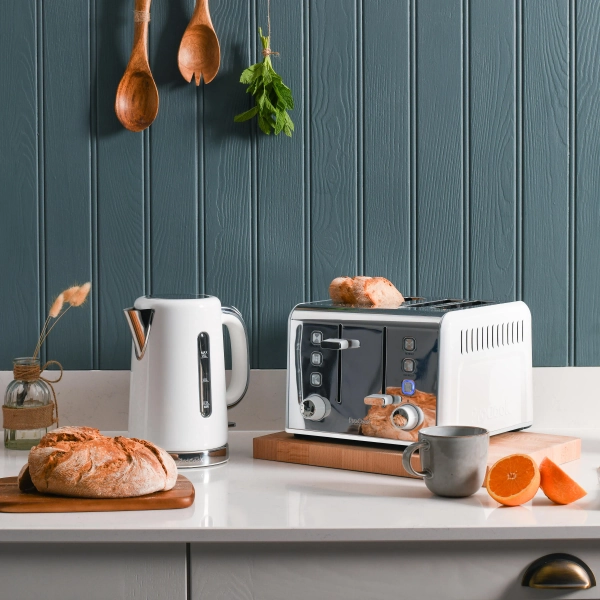 White Kettle and 4 Slice Toaster Set  2 Piece Set