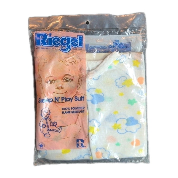 NOS Vintage Riegal Clouds Sleep N' Play Suit One Piece Newborn RARE 70s/80s 