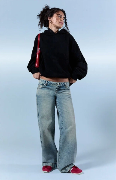 Kaia Ultimate Low Rise Baggy Jeans Light Blue Acid Wash
