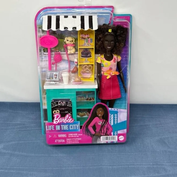 Barbie NEW Life In The City Cafe Playset Doll Kiosk Dog Accessories - New Toys & Collectibles