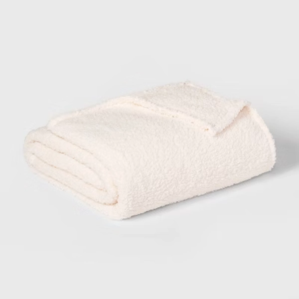 Twin/Twin XL Faux Shearling Bed Blanket White - Room Essentials™: Plush, Midweight, Machine Washable, 300 Thread Count
