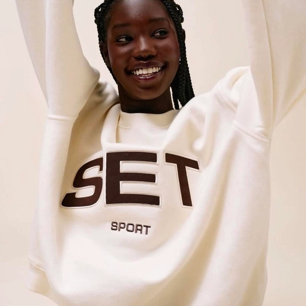 Set active birthday drop sweatshirt (S) still fits...