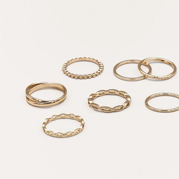 8 Dainty Gold Rings
