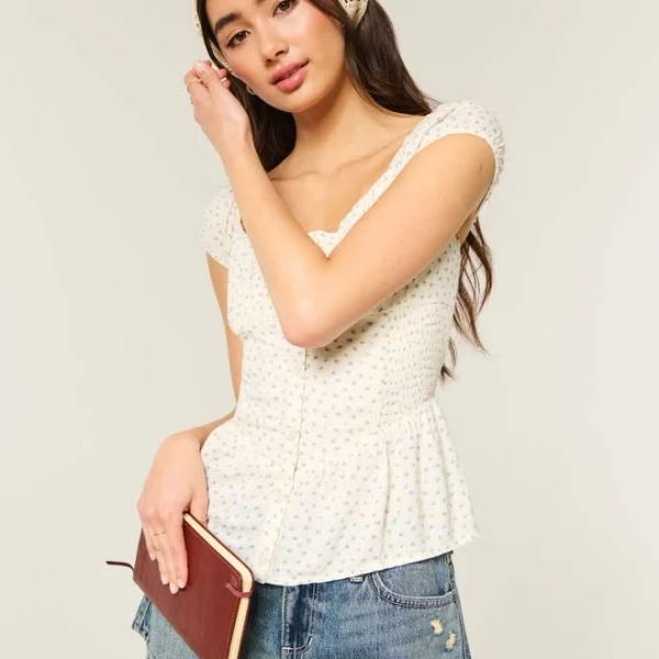 Hollister Women's Sweetheart Peplum Top
