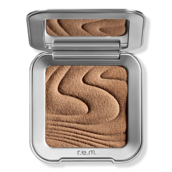 Hypernova Satin Matte Bronzer - Out Of Office