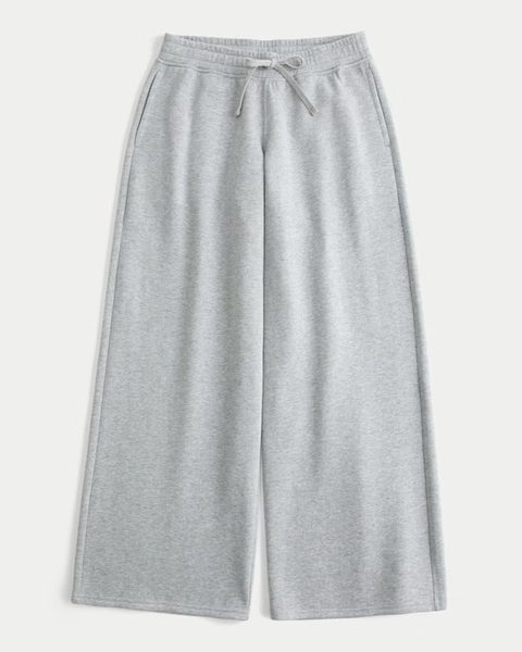 Hollister Feel Good Low-Rise Baggy Sweatpants