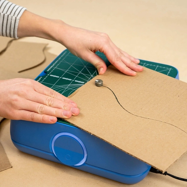 ChompSaw : Kid-Safe Power Tool for Cutting Cardboard STEM + STEAM Education Toy