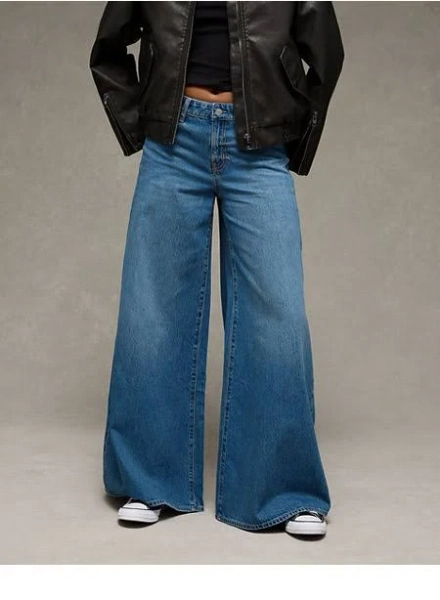 AE Women's Baggy A-Line Fit Jeans